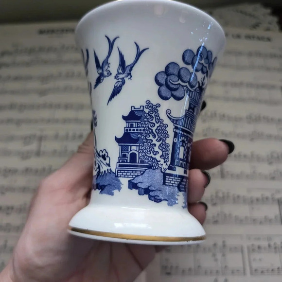 Willow Blue and White Ceramic Vase Coalport England - Picture 6 of 10